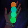 4 ks Fluorescenčná lepkavá lopta na stenu