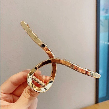 Elegantná spona do vlasov Zlatá slučka