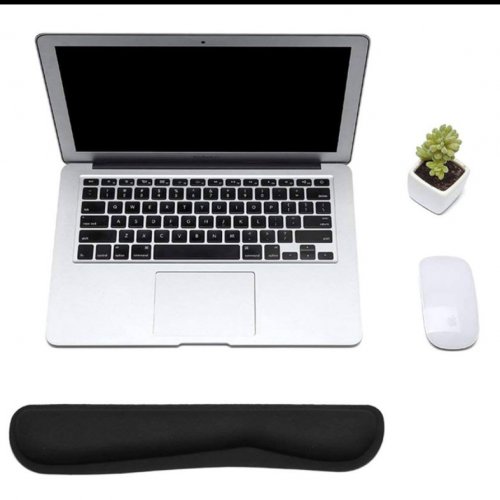 Ergonomická opierka zápästia k notebooku, klávesnici