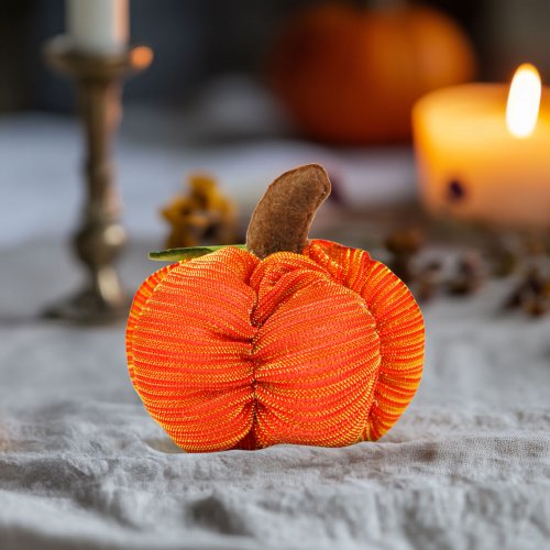 Halloweenska tekvica - 7 x 7 x 7 cm