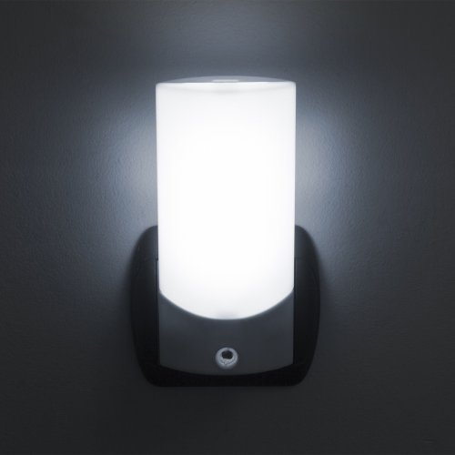 LED nočná lampa so svetelným senzorom