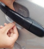 Ochranná nálepka proti poškriabaniu na kľučku auta