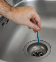 Palica na čistenie odtoku 12 ks / balenie