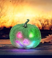 Halloweenska RGB LED dekorácia - penová tekvica - zelená - 11 cm