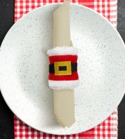 Vianočný prsteň na servítky - mikuláš - 8 x 8 cm - 2 ks / balenie