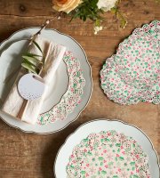 Vianočná papierová podložka pod tanier - 16,5 cm - 20 ks / balenie