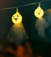 Halloweenska LED sveteľná reťaz - duch - 10 LED - 2 x AA - 0,9 m