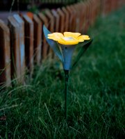 Zapichovací solárny kvet - 3 farby - 30 x 10 cm - biela LED