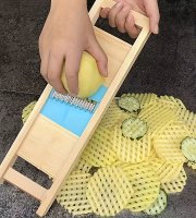 Mriežkový krájač na zemiaky, krájač na zeleninu