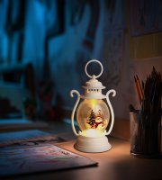 Vianočná dekorácia – lampáš – snehuliak – červená – 16,5 x 7 cm – 3 x LR44