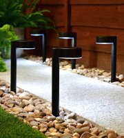 Zapichovacia solárna lampa - 1 LED - čierna - 31,5 x 7 x 9,5 cm