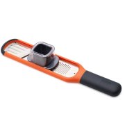 Kuchynské strúhadlo s krájačom 2 v 1